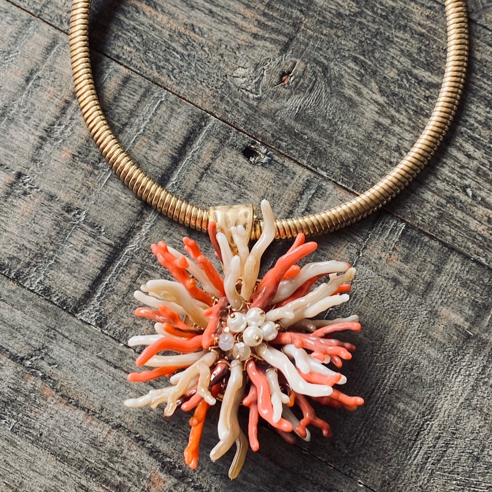 NEW Gardenia Wynn Coral Necklace